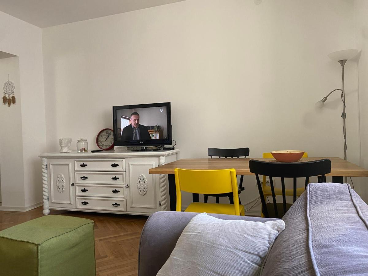 Petra Apartment *